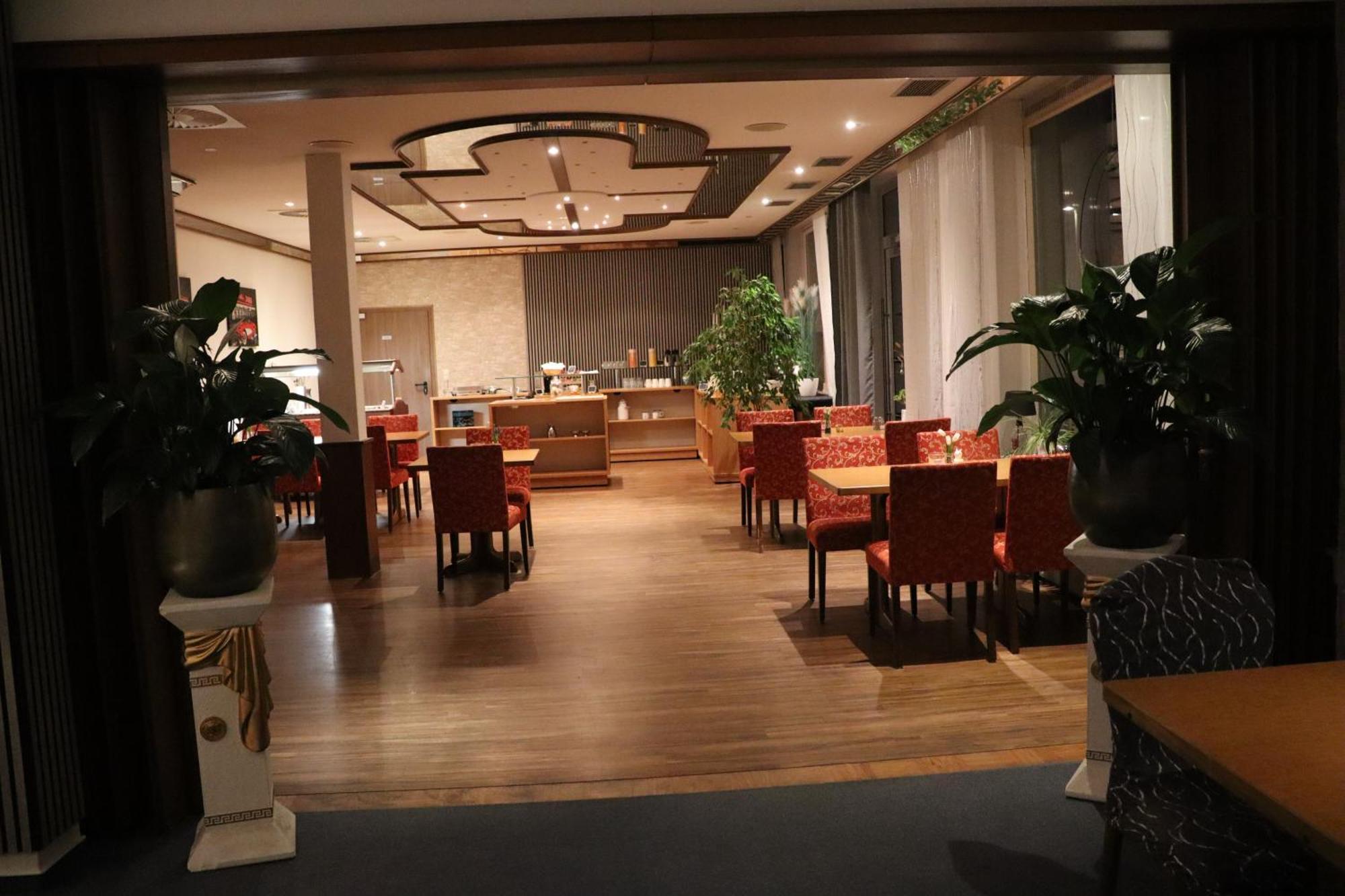 Hotel Haarener Hof Bad Wünnenberg Esterno foto